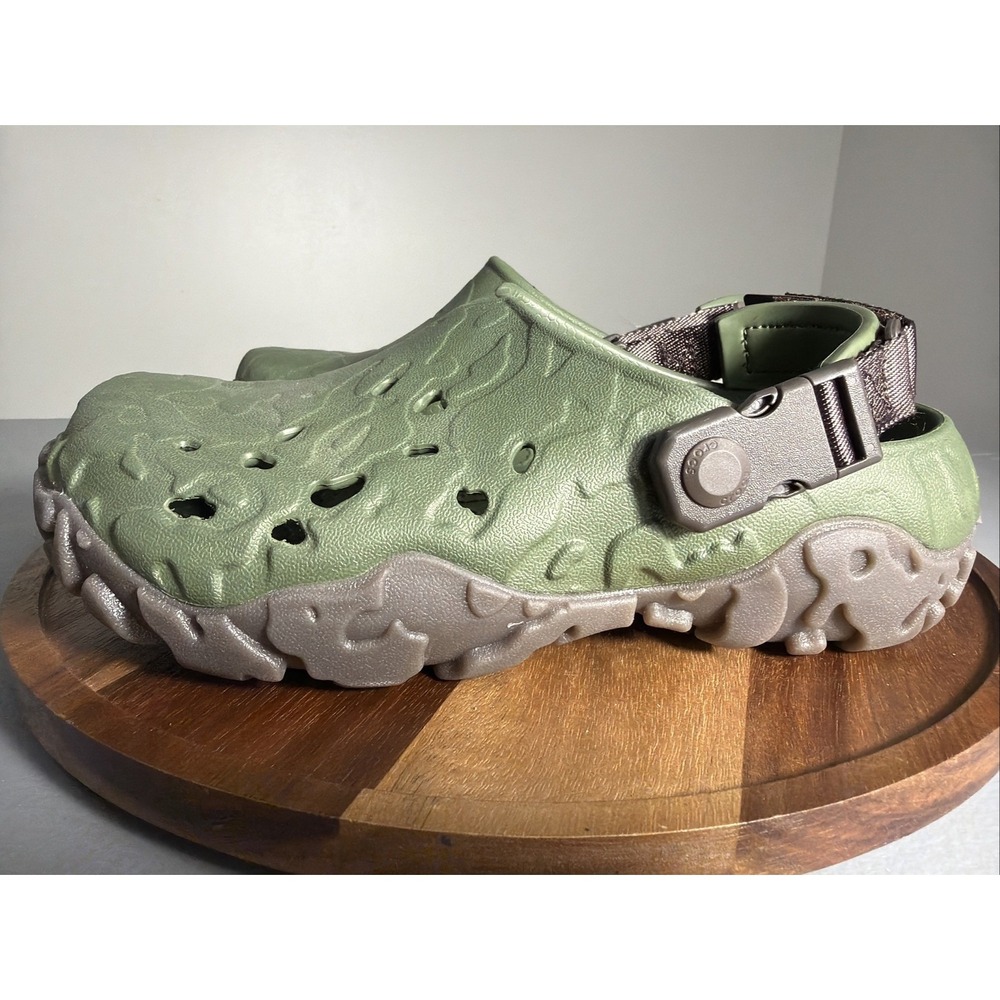 Crocs All-Terrain Atlas Clogs Mens 5 Womens 7 Army Green Casual Slip On Shoes